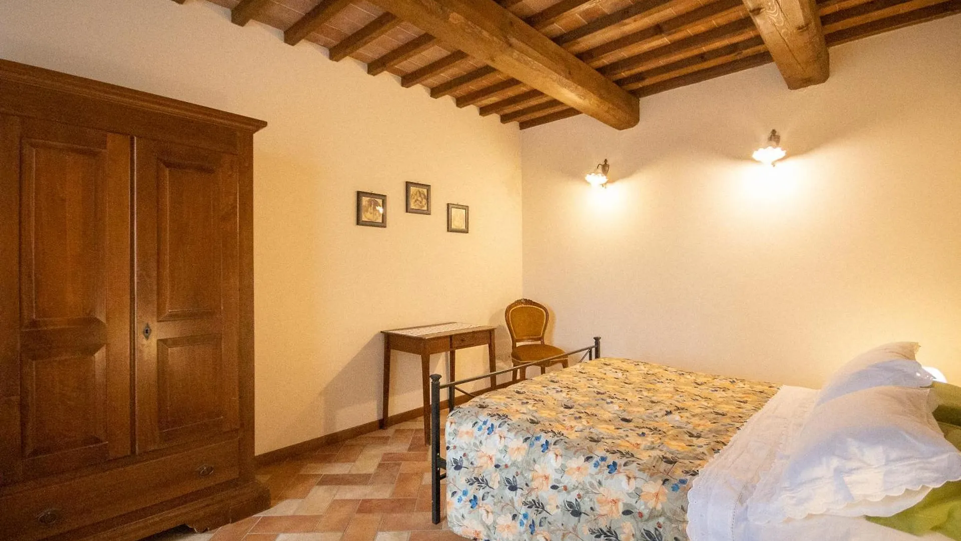 Agriturismo Corte in Poggio Stabbia 0*,